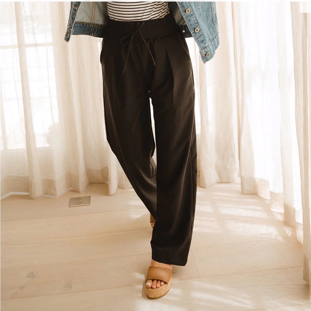 Albion Fit Kelsey Wide Leg Trouser